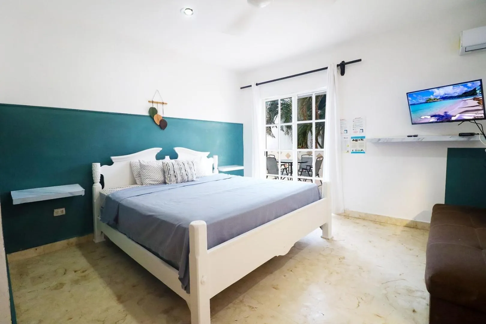 Spacious King Room Near Beach & Quinta Playa del Carmen Appartamento